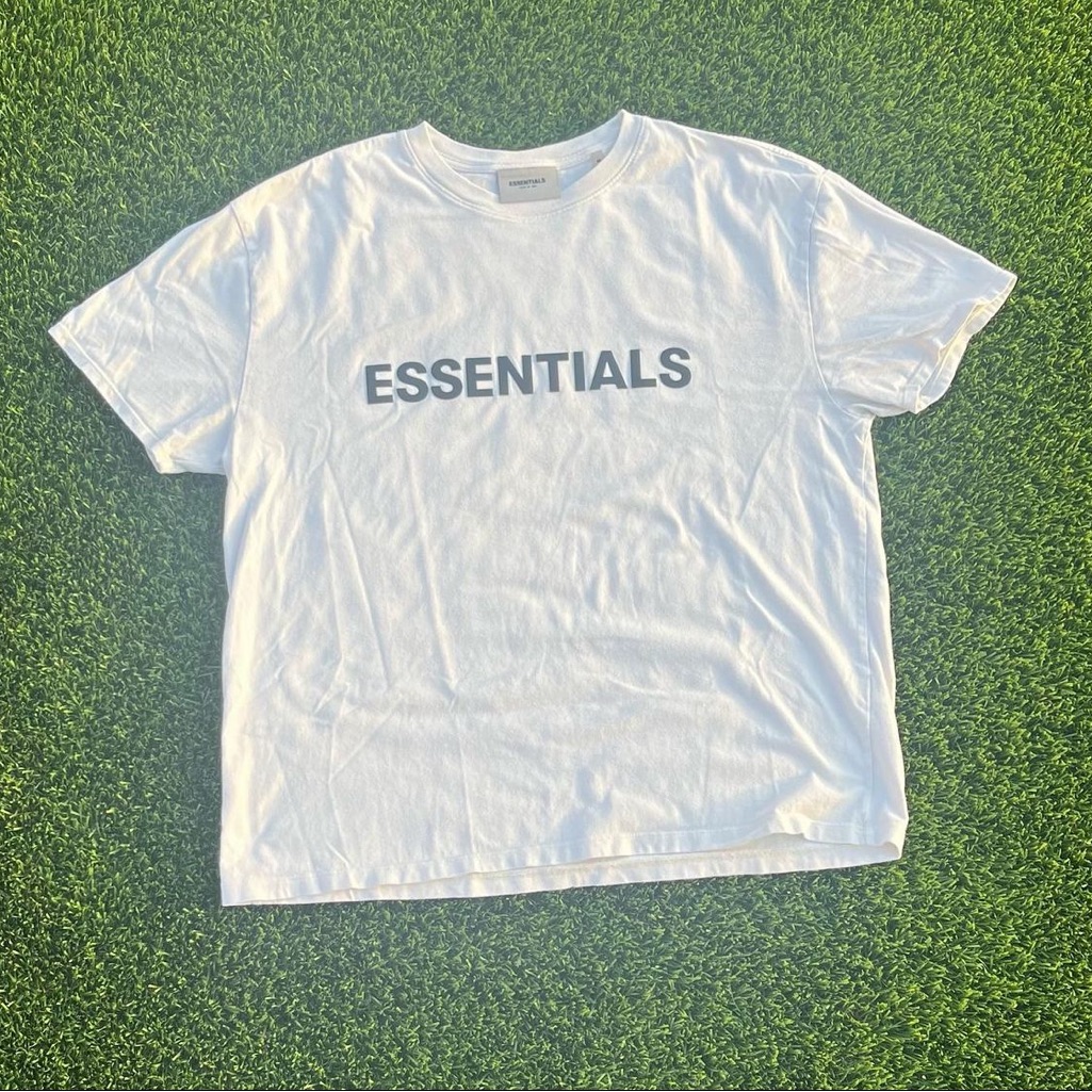(M) Essentials